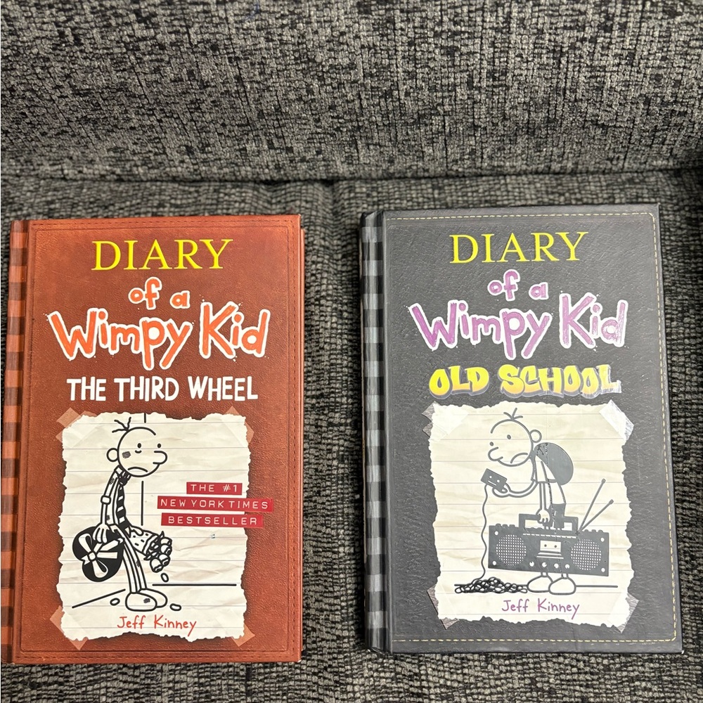 Diary of a Wimpy Kid Book Set - Brown and Black